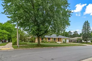 334 Margaret St, Eau Claire, WI 54701 - Photo 3