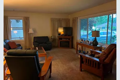 215 W Lexington Boulevard, Eau Claire, WI 54701 - Photo 3