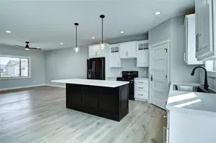 14057 41st St, Chippewa Falls, WI 54729 - Photo 9