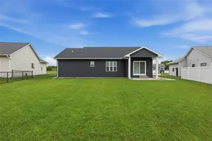 1829 Tucker Trl, Eau Claire, WI 54701 - Photo 53