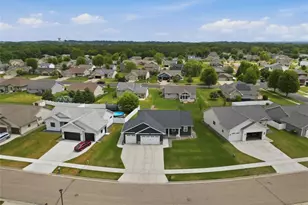 1829 Tucker Trl, Eau Claire, WI 54701 - Photo 3