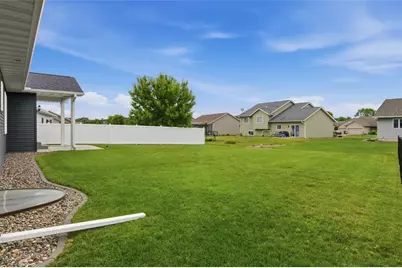 1829 Tucker Trail, Eau Claire, WI 54701 - Photo 49