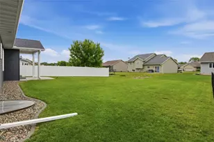 1829 Tucker Trl, Eau Claire, WI 54701 - Photo 49