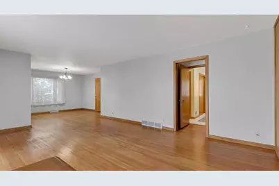 530 E Taft Street, Blair, WI 54616 - Photo 9