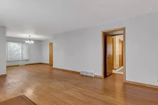530 E Taft St, Blair, WI 54616 - Photo 9