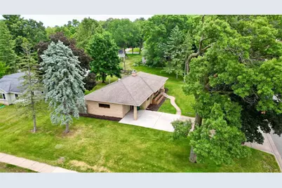 1602 South Street, Eau Claire, WI 54701 - Photo 3