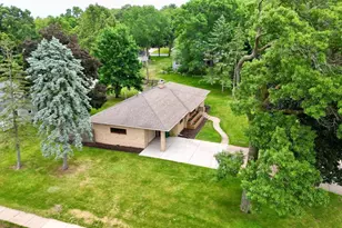 1602 South St, Eau Claire, WI 54701 - Photo 3
