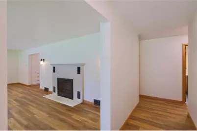 1602 South Street, Eau Claire, WI 54701 - Photo 5