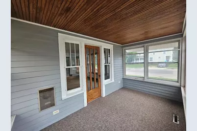 319 E Main Street, Sparta, WI 54656 - Photo 7
