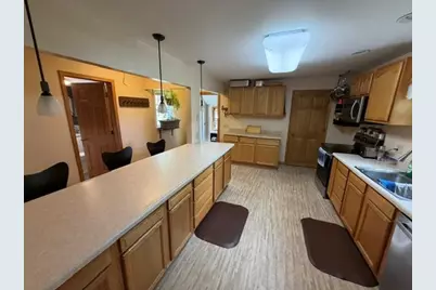 609 W Garden Street, Chippewa Falls, WI 54729 - Photo 5