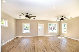 257 W Madison St, Black River Falls, WI 54615 - Photo 7