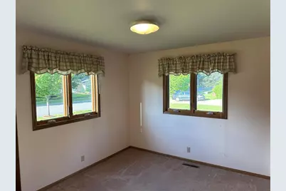 2935 Bobbie Street, Eau Claire, WI 54703 - Photo 15