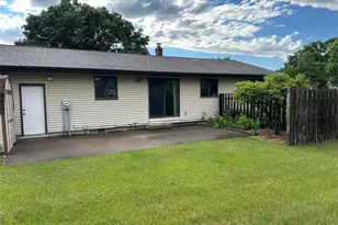 2935 Bobbie St, Eau Claire, WI 54703 - Photo 5