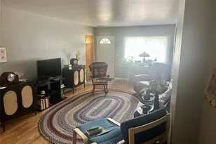 1914 Hopkins Ave, Eau Claire, WI 54701 - Photo 3