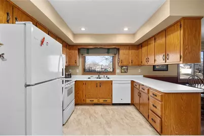 1205 Webster Avenue, Eau Claire, WI 54701 - Photo 15