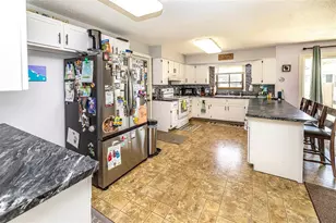 905 Forrest St, Black River Falls, WI 54615 - Photo 5