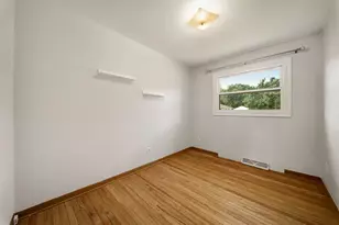 325 Selma St, Eau Claire, WI 54703 - Photo 17