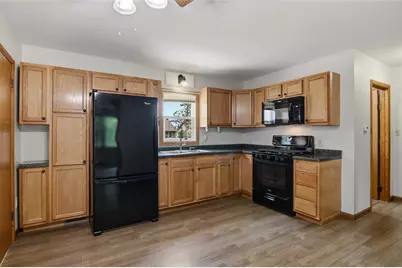 3140 W Folsom Street, Eau Claire, WI 54703 - Photo 9