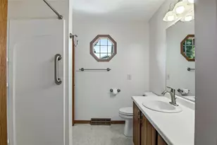 4725 Rudolph Rd, Eau Claire, WI 54701 - Photo 11