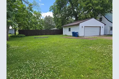 202 E Gates Street, Rice Lake, WI 54868 - Photo 5