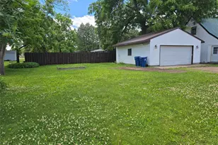 202 E Gates St, Rice Lake, WI 54868 - Photo 5