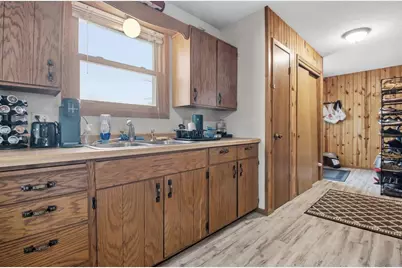 916-918 Michigan Street #1 &amp; 2, Spooner, WI 54801 - Photo 9