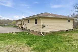 916-918 Michigan Street #1 &amp 2, Spooner, WI 54801 - Photo 3