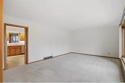 1008 W Cedar Street, Chippewa Falls, WI 54729 - Photo 11