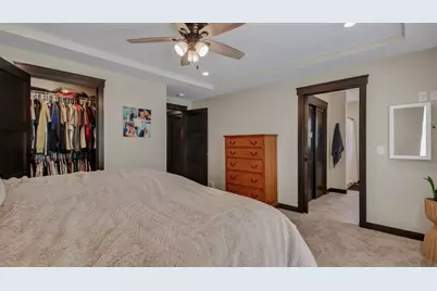 4020 John Hart Place, Eau Claire, WI 54703 - Photo 21
