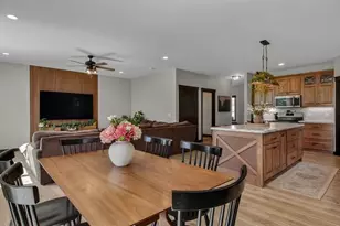 4020 John Hart Pl, Eau Claire, WI 54703 - Photo 3