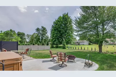 4020 John Hart Place, Eau Claire, WI 54703 - Photo 33