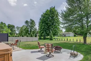 4020 John Hart Pl, Eau Claire, WI 54703 - Photo 33