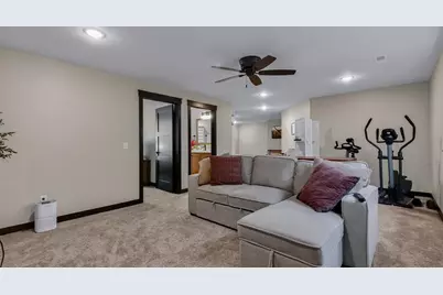 4020 John Hart Place, Eau Claire, WI 54703 - Photo 31