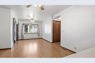 1544 Howard Avenue, Eau Claire, WI 54703 - Photo 11