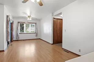 1544 Howard Ave, Eau Claire, WI 54703 - Photo 11