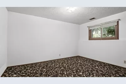 1544 Howard Avenue, Eau Claire, WI 54703 - Photo 27