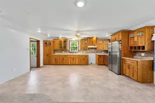 W9663 Kington Rd, Thorp, WI 54771 - Photo 11