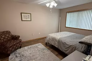 4222 W Robin Meadows Ln, Eau Claire, WI 54701 - Photo 5