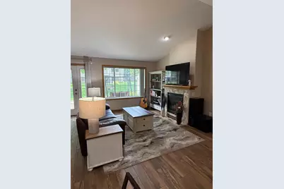 4222 W Robin Meadows Lane, Eau Claire, WI 54701 - Photo 9
