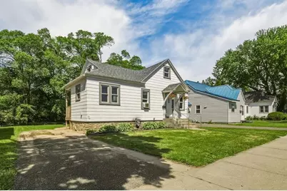 1025 Main Street, Bloomer, WI 54724 - Photo 3