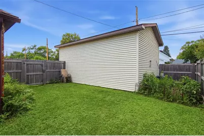 1902 Hogeboom Avenue, Eau Claire, WI 54701 - Photo 27