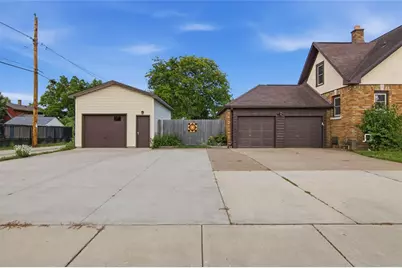 1902 Hogeboom Avenue, Eau Claire, WI 54701 - Photo 23