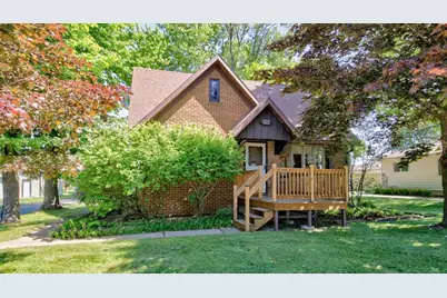 415 E Stanley Street, Thorp, WI 54771 - Photo 1