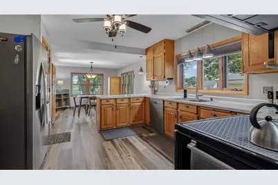 415 E Stanley Street, Thorp, WI 54771 - Photo 9