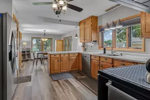 415 E Stanley St, Thorp, WI 54771 - Photo 9