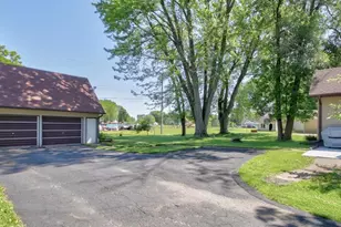 415 E Stanley St, Thorp, WI 54771 - Photo 3