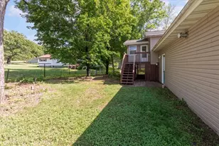 1122 Jerry Ave, Durand, WI 54736 - Photo 3