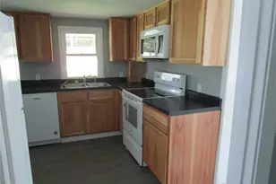 719 E 2nd St, Ladysmith, WI 54848 - Photo 5