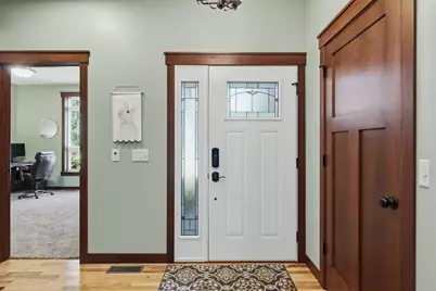 1347 Howard Drive, Eau Claire, WI 54701 - Photo 7