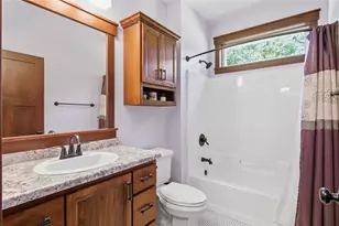 1347 Howard Dr, Eau Claire, WI 54701 - Photo 25